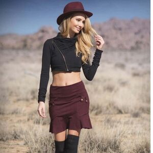 Stylish Black Cropped Sweater Cardigan